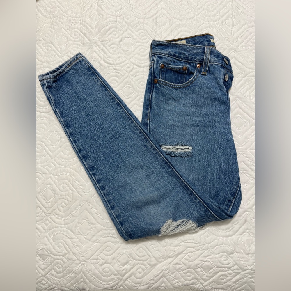 Levi’s Wedgie Jeans